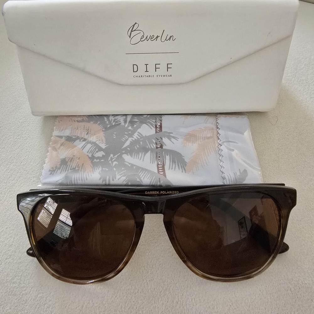 DIFF Darren Polorized Tortoise Shell Sunglasses - image 4